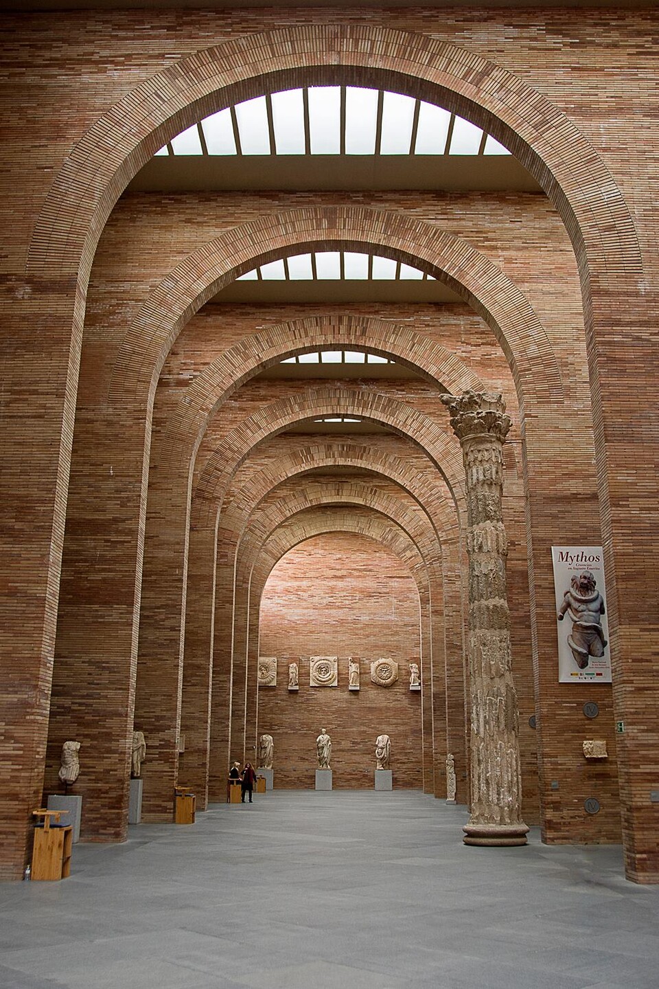 국립 로마미술관의 중앙 전시공간