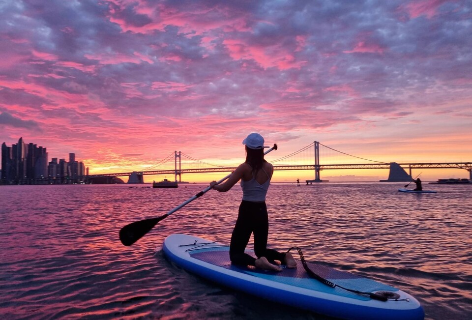 망망대해에서 힐링의 시간을 보낼 수 있는 광안리 SUP zone에서의 SUP 체험