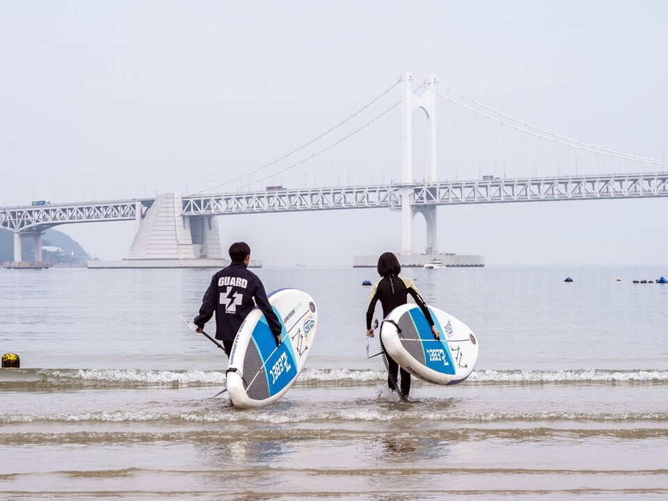 간단한 교육을 통해 바로 바다에서 즐길 수 있는 SUP