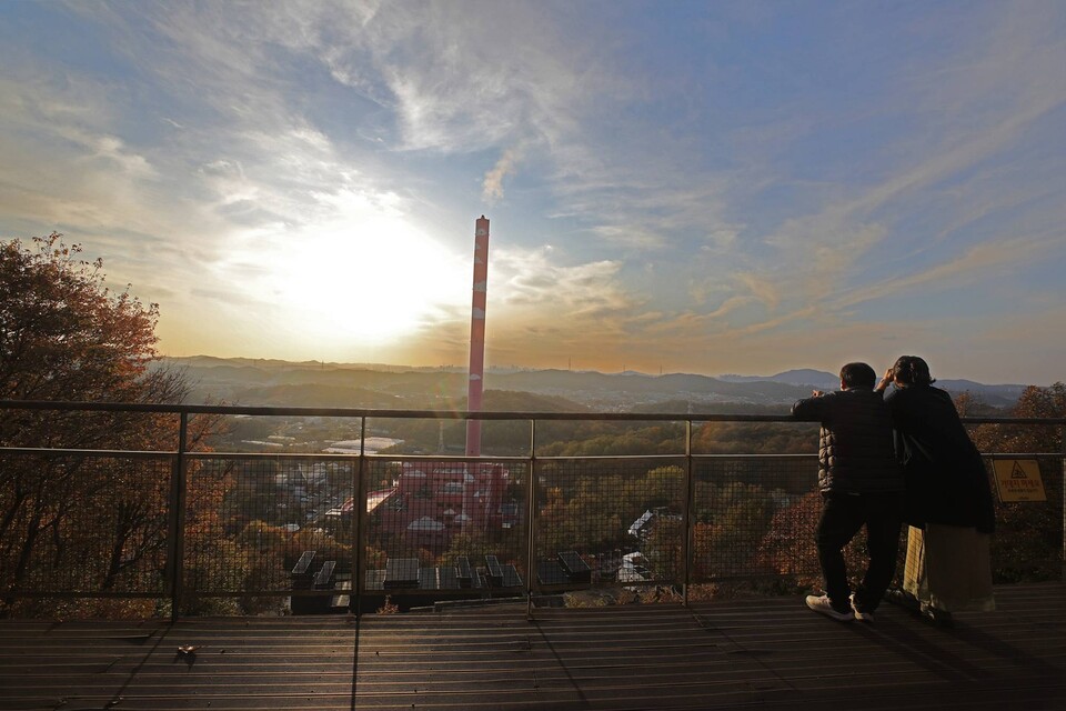 광명동굴 전망대인 스카이 뷰에서 내려다 본 풍경