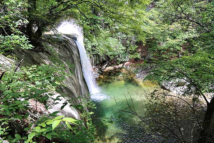 청평사 가는 길에 만나는 구송폭포
