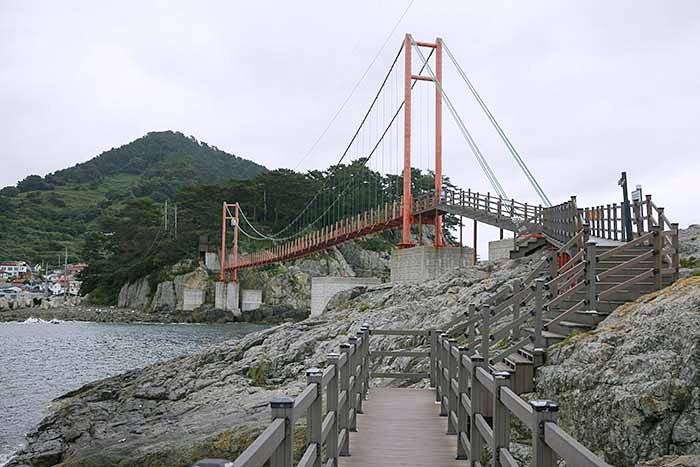 만지도와 연대도는 출렁다리로 이어진다