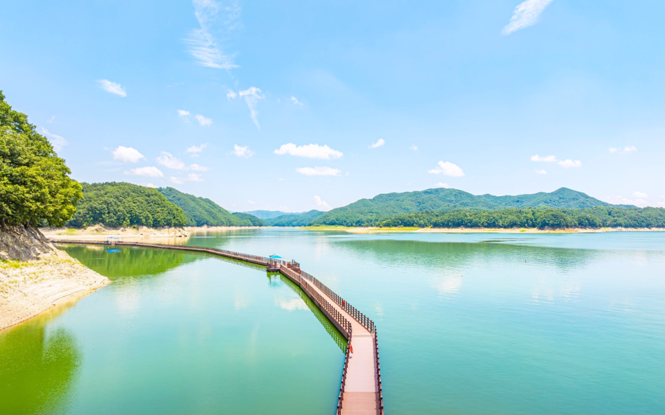 안동호 위를 거닐어 볼 수 있는 선성수상길